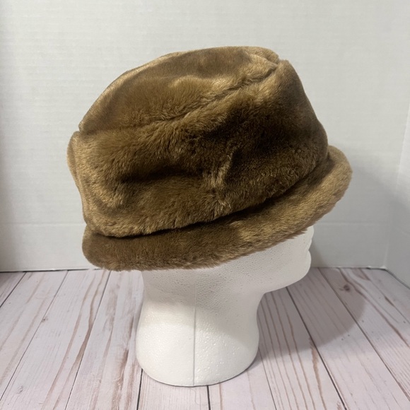 Folio New York Teddy Bucket Hat - Picture 4 of 8